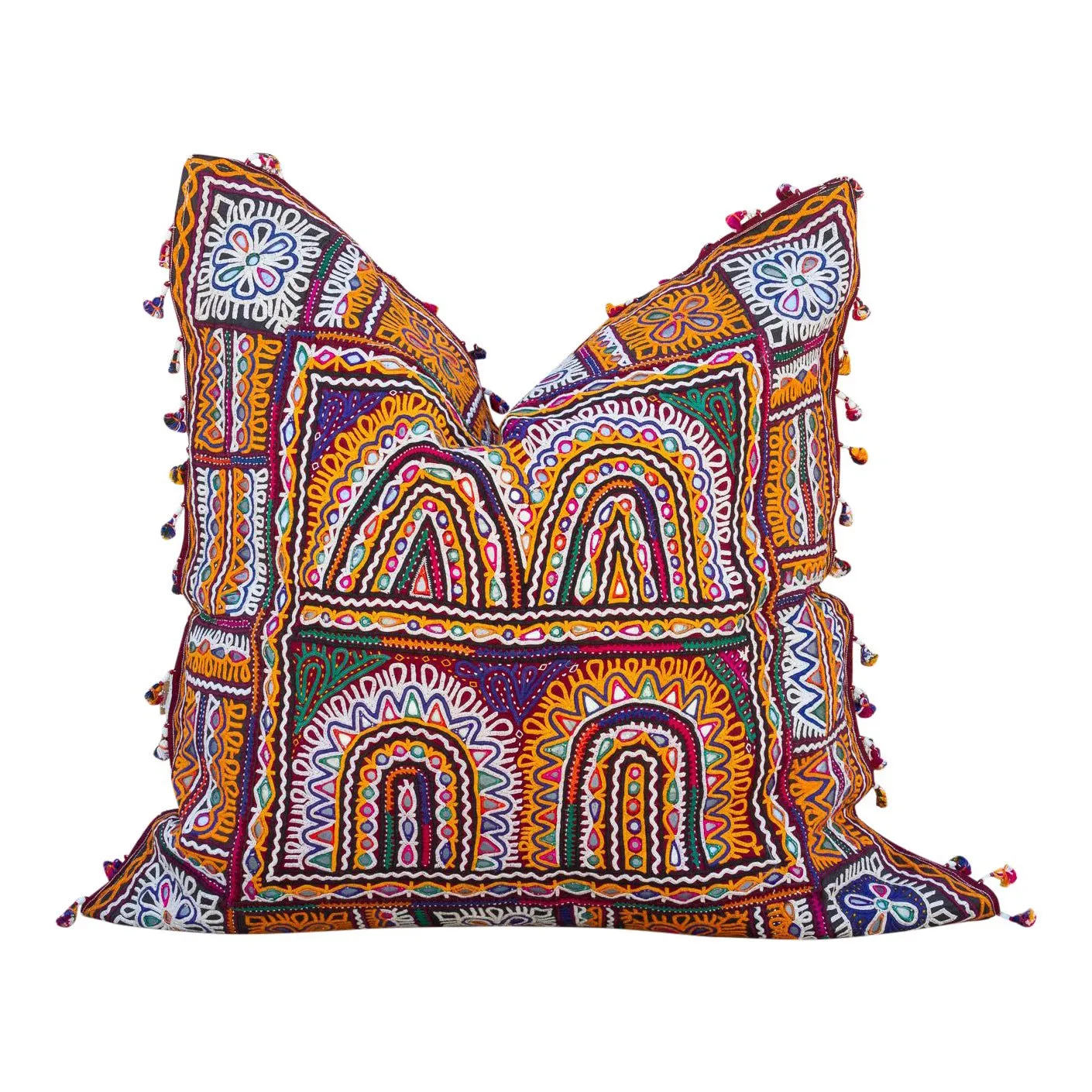 Gowri Reshmi Sutra Pillow - de-cor