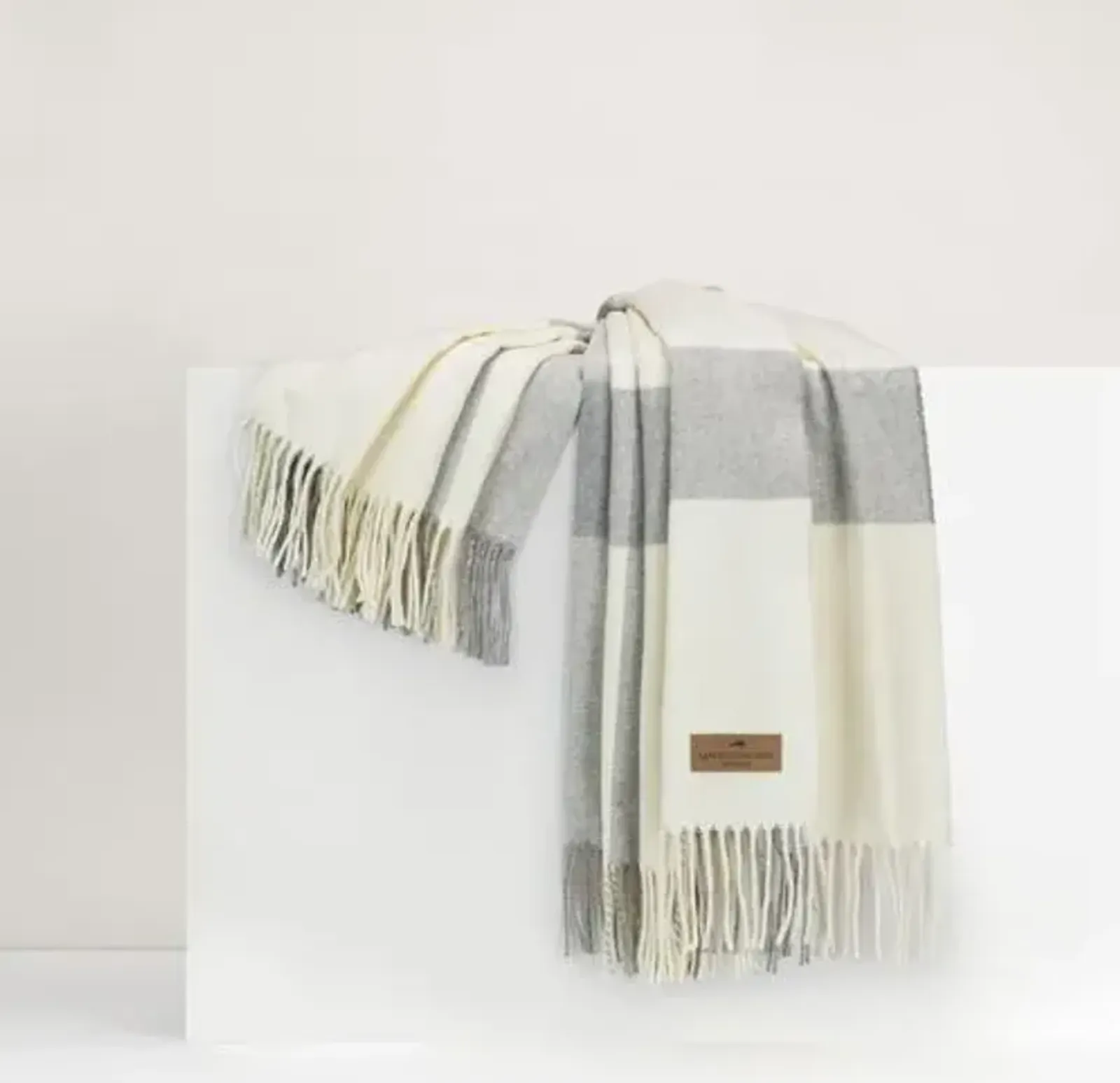 Wellington Plaid Throw - Lands Downunder, Fringed