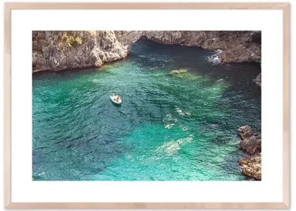 Judith Gigliotti - Rocce Di Amalfi Photograph - Beige