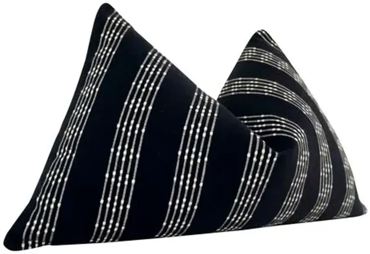 Brea 25x16 Pillow - Black/White