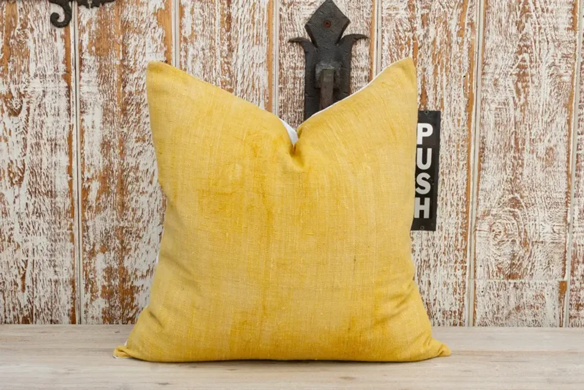 Shashi Organic Silk Pillow - de-cor