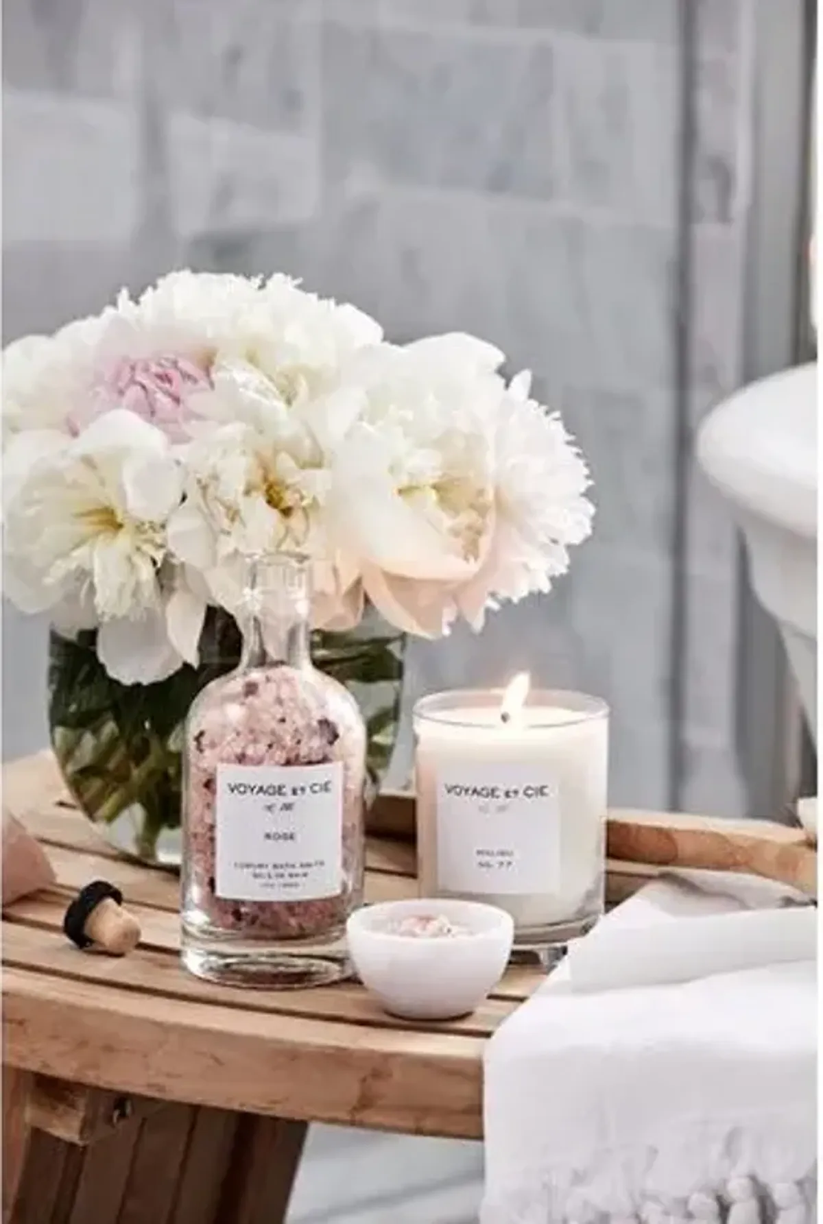 Santal picer Candle - VOYAGE ET CIE INC