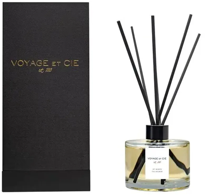 Feu De Bois Glass Reed Diffuser - VOYAGE ET CIE INC