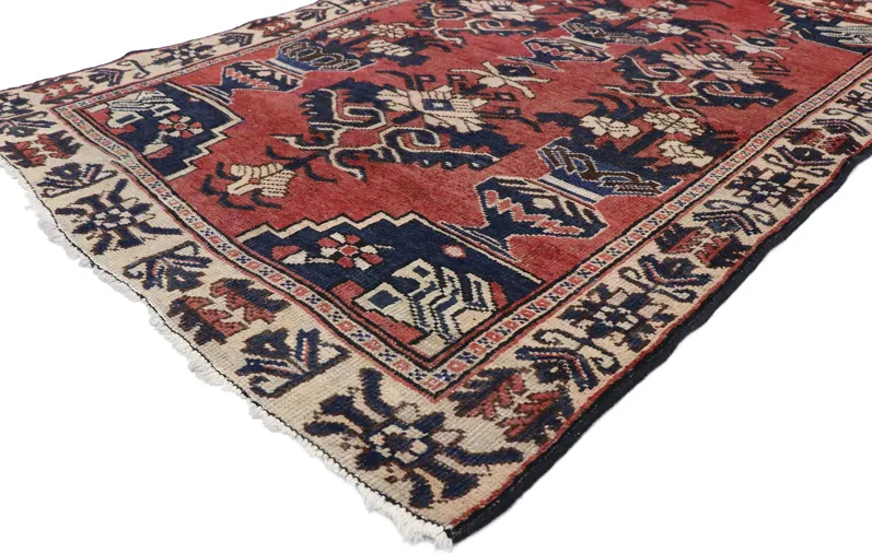 Persian Bakhtiari Rug - 4'3" x 6'3" - Esmaili Rugs & Antiques - Red - Red