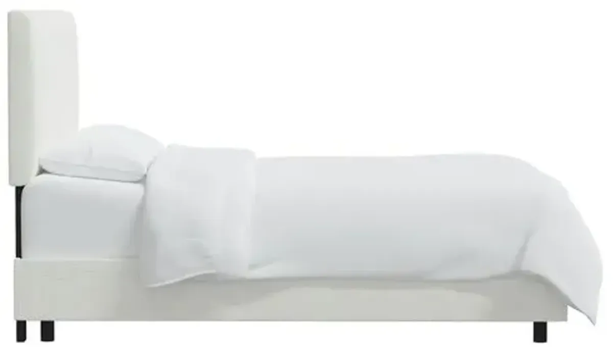 Delmar Bouclé Channeled Bed - Snow - Handcrafted - White