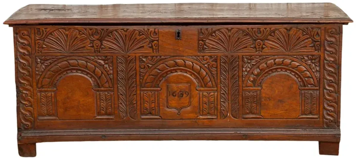 17th Century French Carved Chest - de-cor - Brown