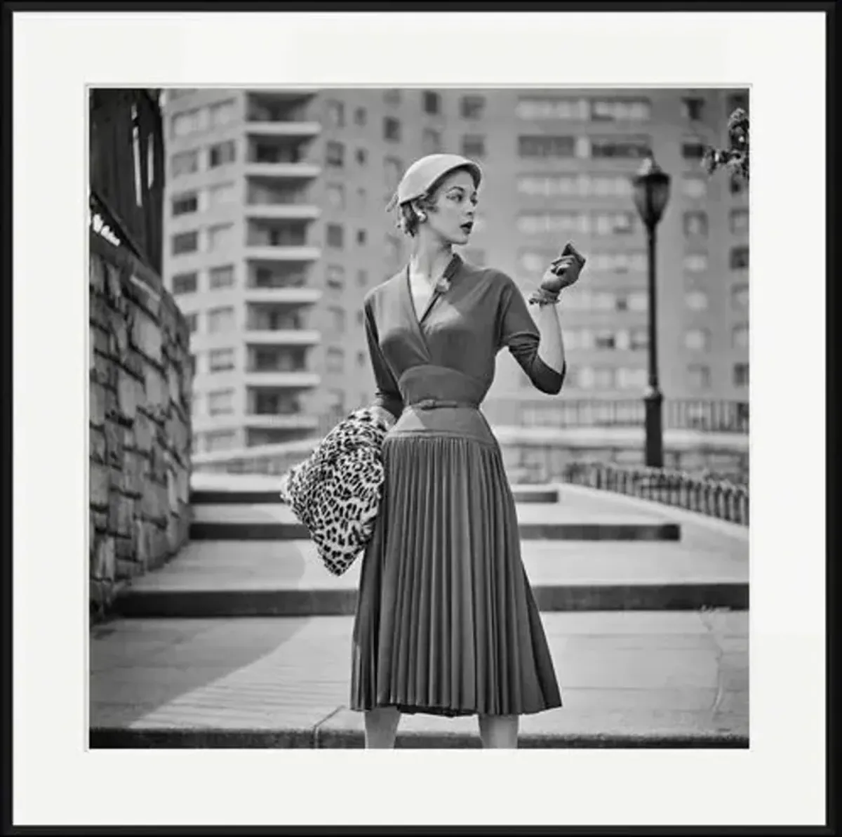 Slim Aarons - Jean Patchett for Saks Fifth Ave - Black