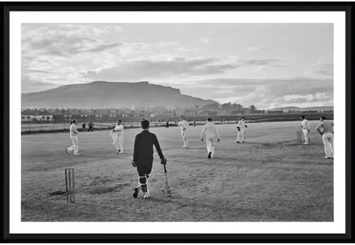 Slim Aarons - Cricketers on the Pitch - Black