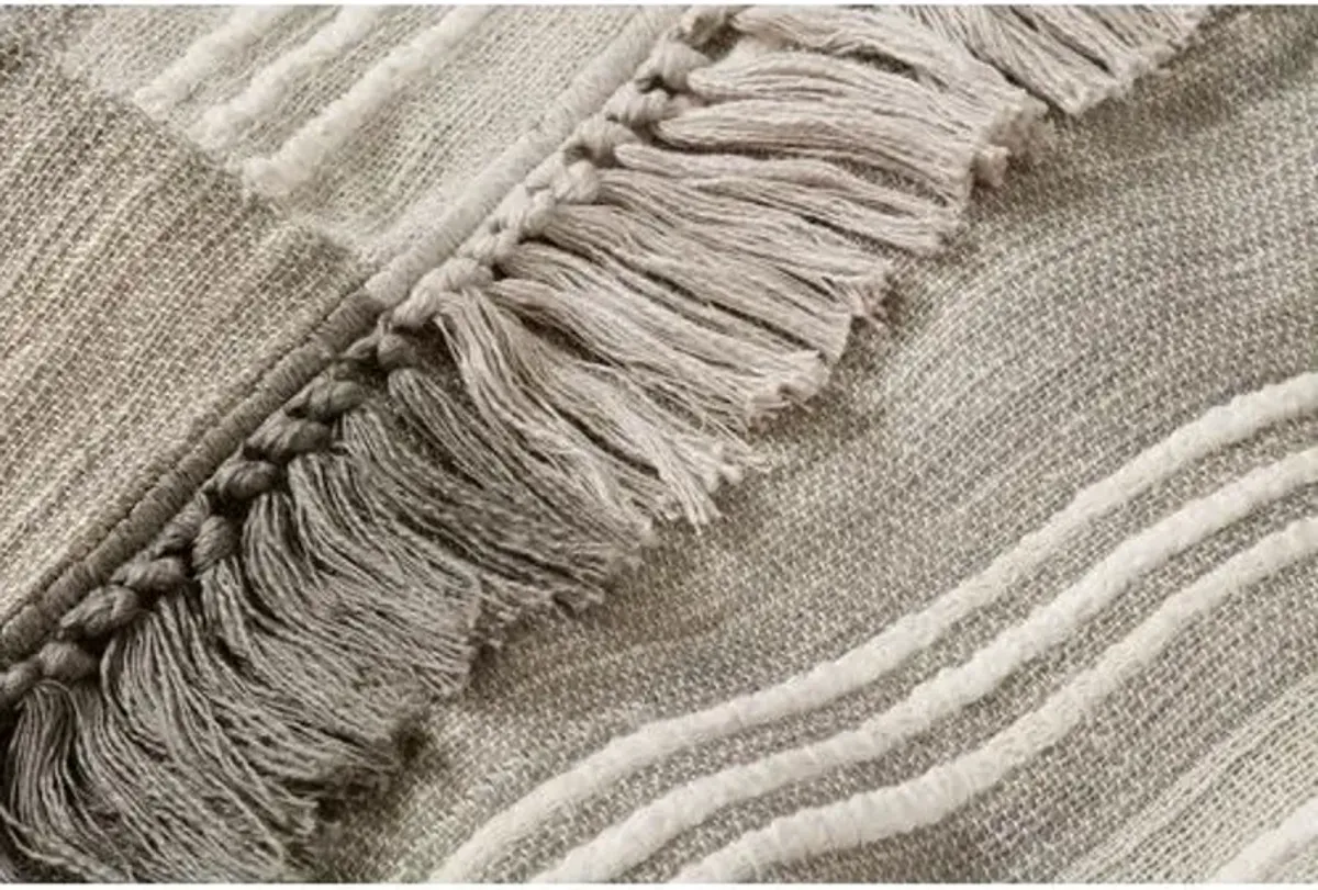 Cardiff Throw - Gray/Ivory - Amber Lewis x Loloi, Fringed