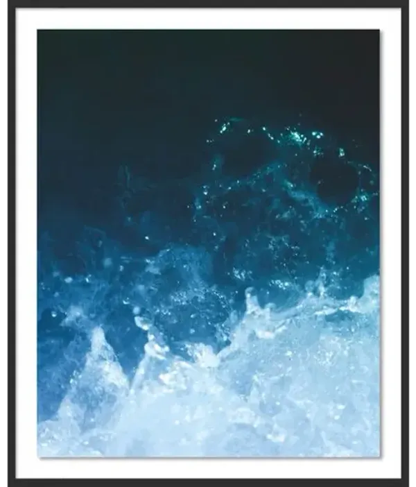 Tommy Kwak - Waves Photograph - South Beach - Miami - Black