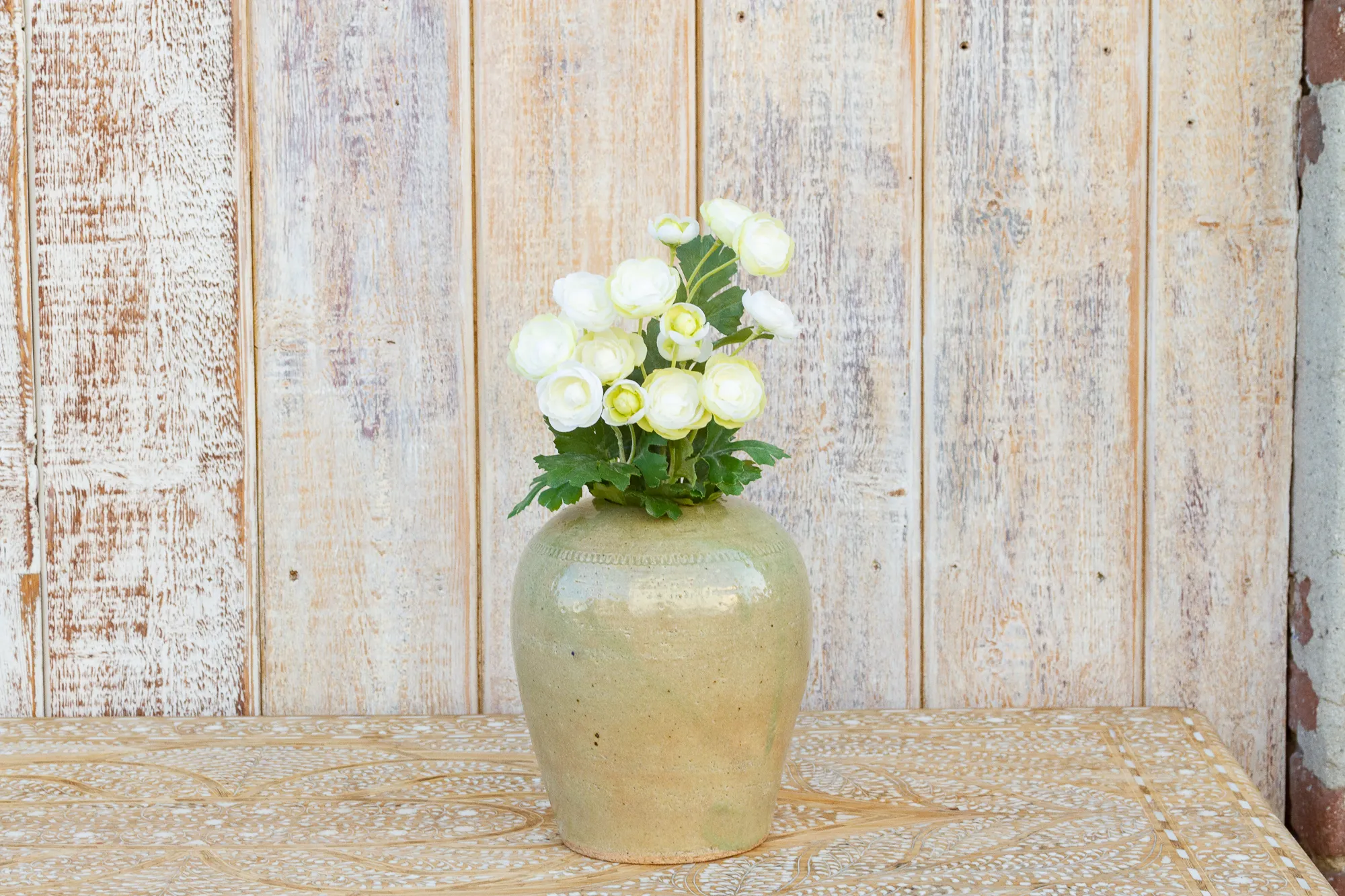 Vintage Korean Pearly Glazed Vase - de-cor - Green