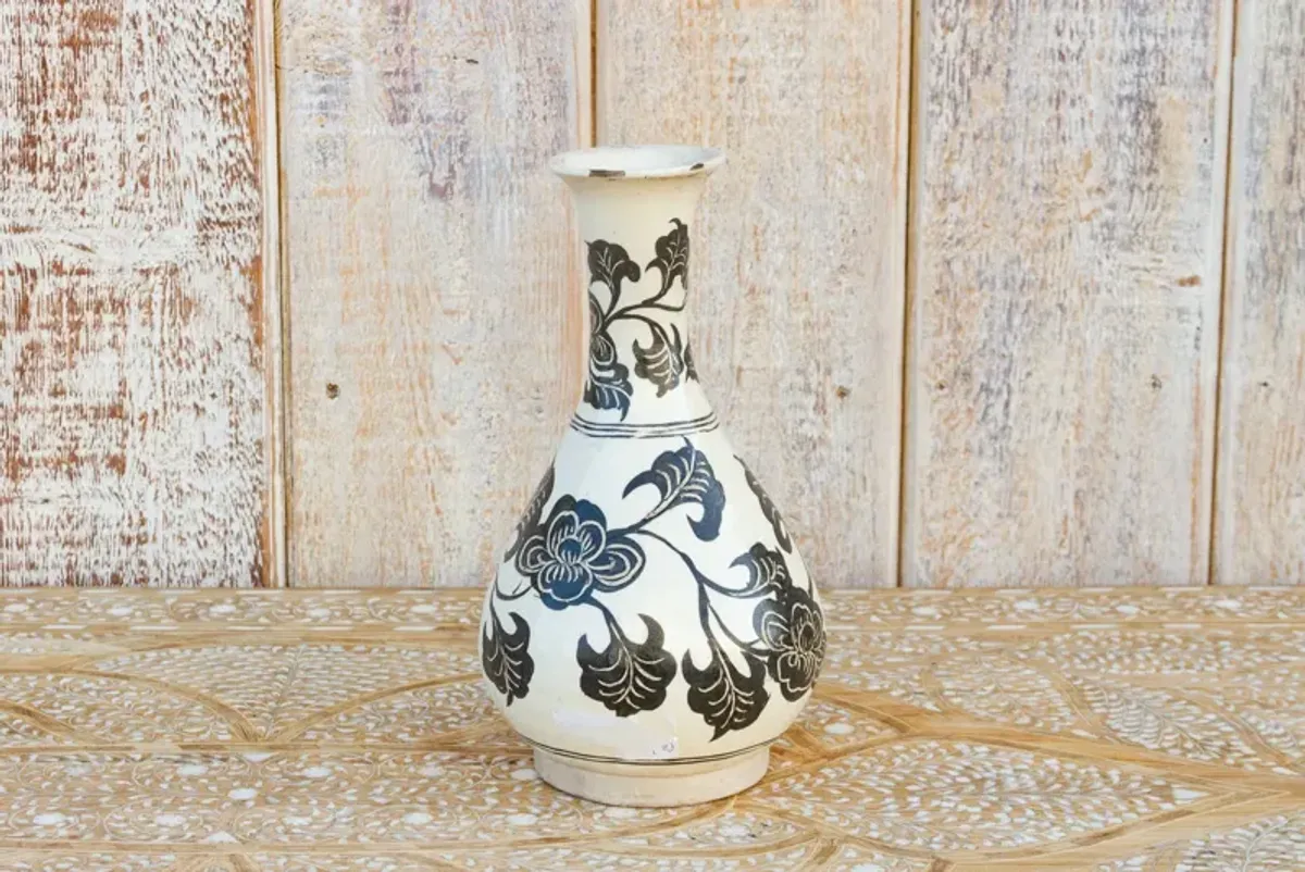 Vintage Black & White Asian Floral Vase - de-cor