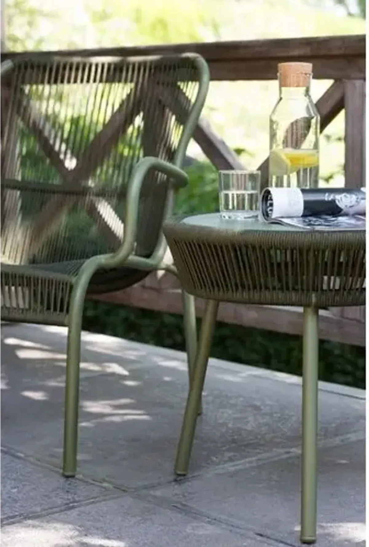 Loop Outdoor Side Table - Moss - Vincent Sheppard - Green