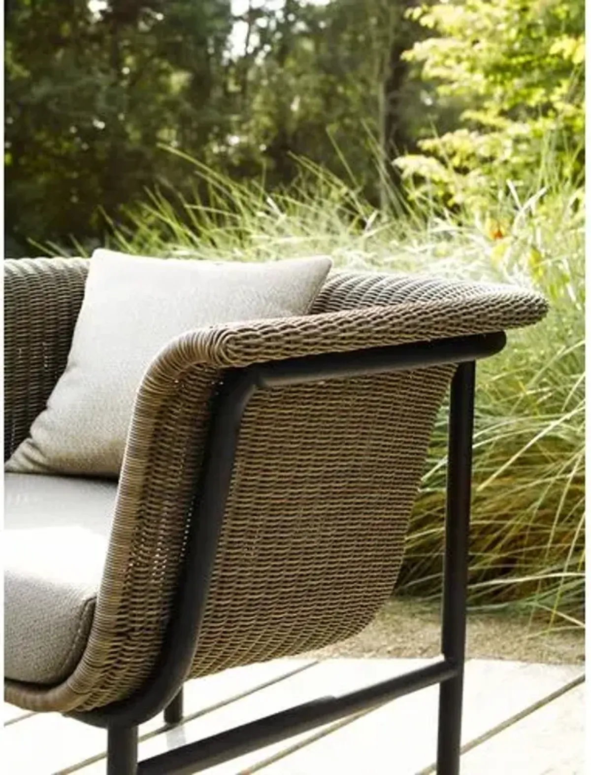 Wicked Outdoor Lounge Chair - Taupe/Canvas - Vincent Sheppard - Gray