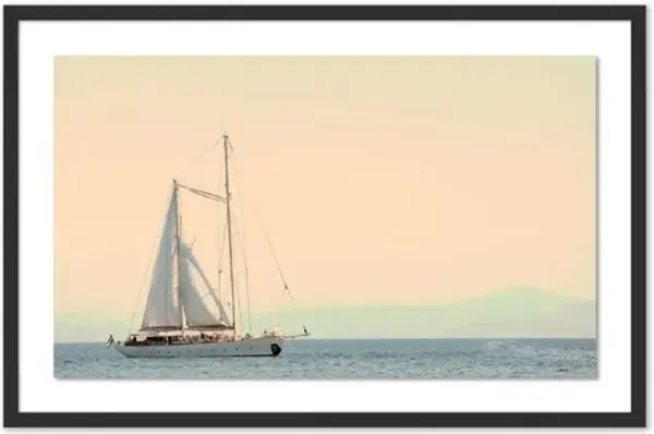 Judith Gigliotti - Creamy Sailing Photography - Black