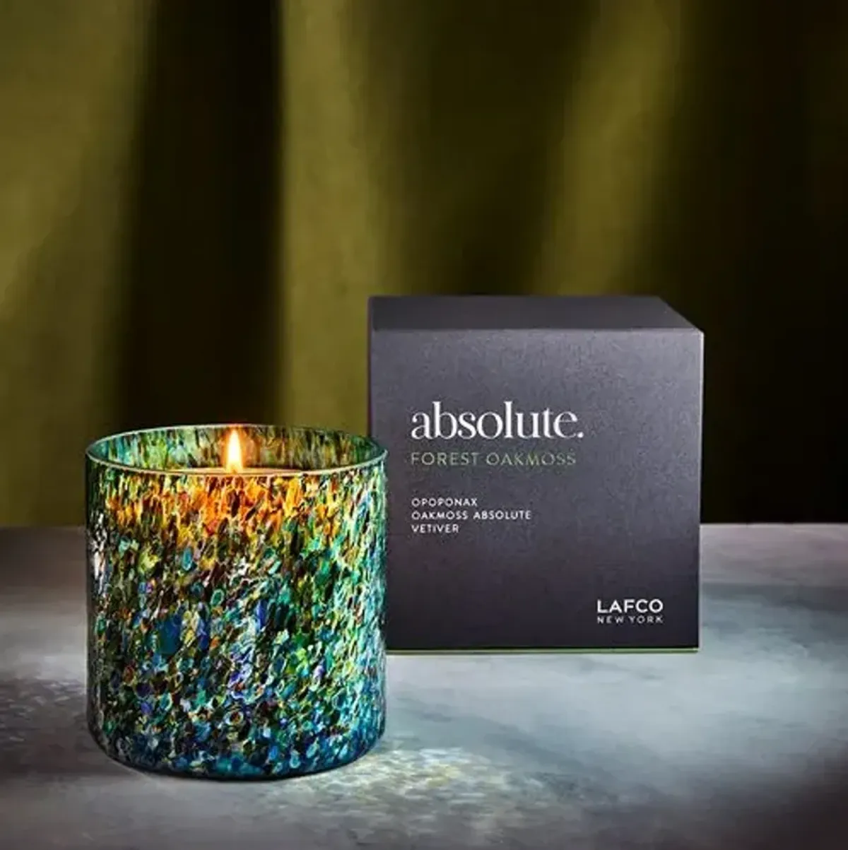 Signature 15.5oz Candle - Forest Oakmoss - LAFCO New York - Green