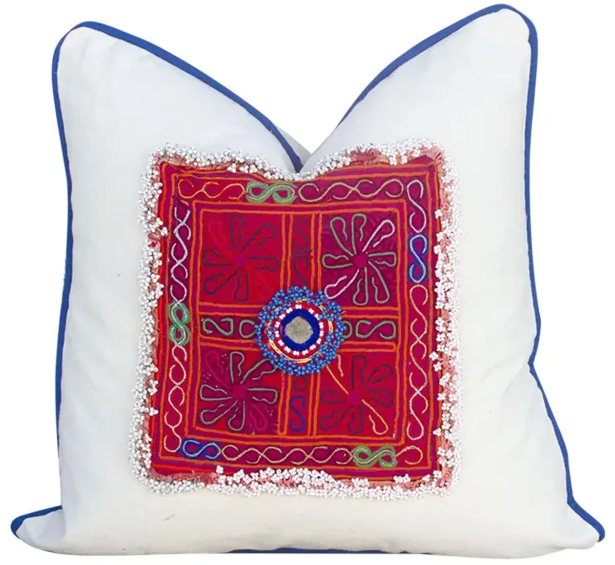 Daanvi Vintage Boho Throw Pillow - de-cor