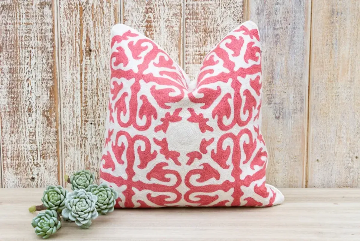 Pink & White Moroccan Wool Throw Pillow - de-cor