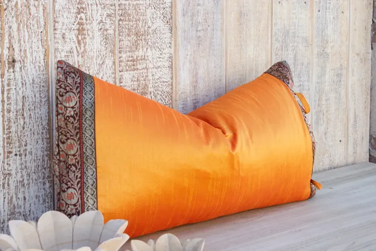 Clementine Festive Indian Silk Pillow - de-cor