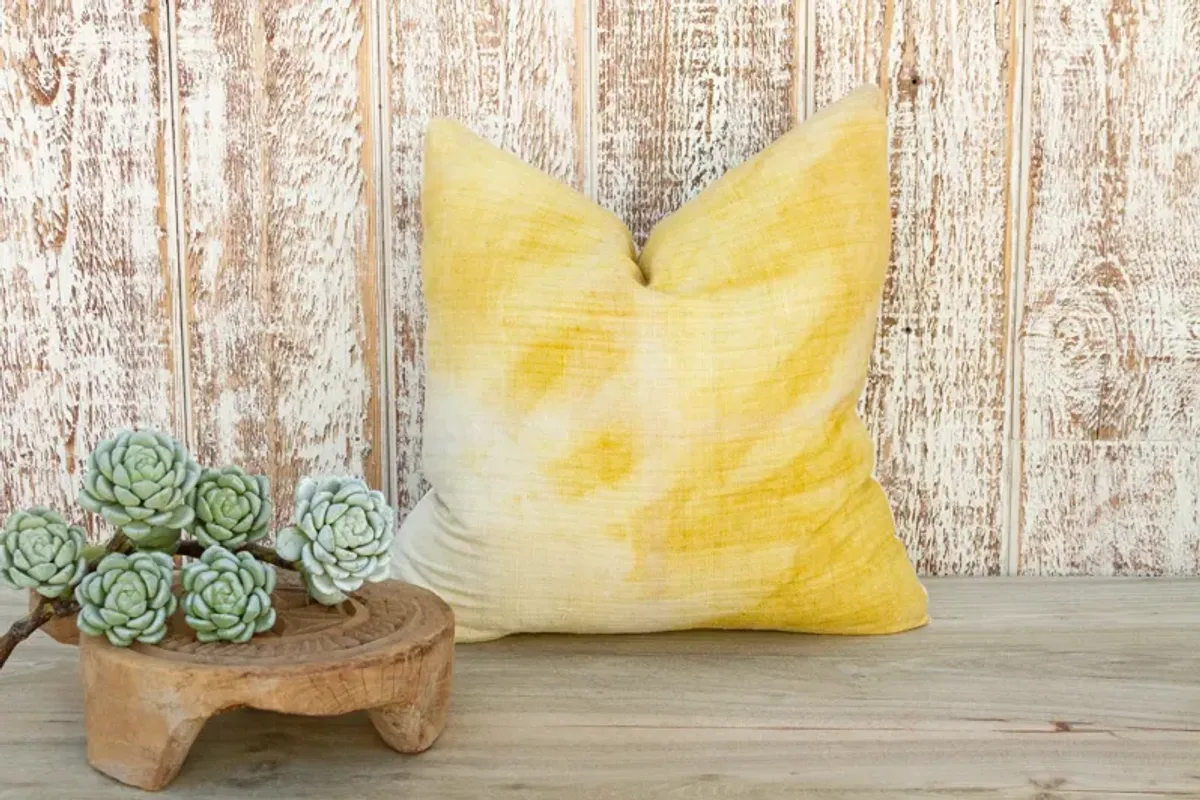 Mosha Yellow Organic Silk Pillow - de-cor