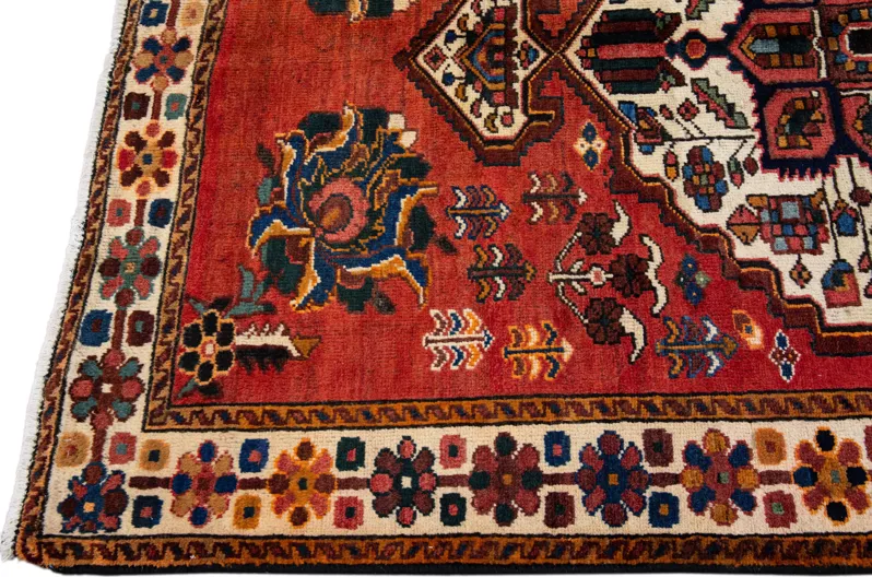 Vintage Persian Red Medallion Wool Rug - Apadana - Red