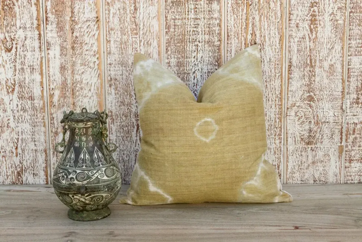 Eindra Indian Olive Organic Silk Pillow - de-cor