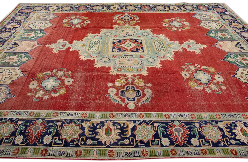 Vintage Handmade Red Medallion Wool Rug - Apadana - Red