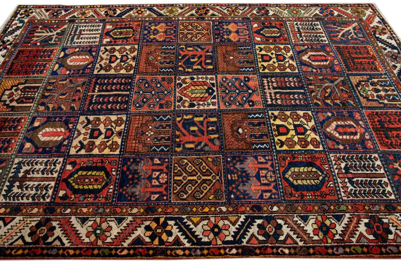 Vintage Handmade Bakhtiari Red Wool Rug - Apadana - Red