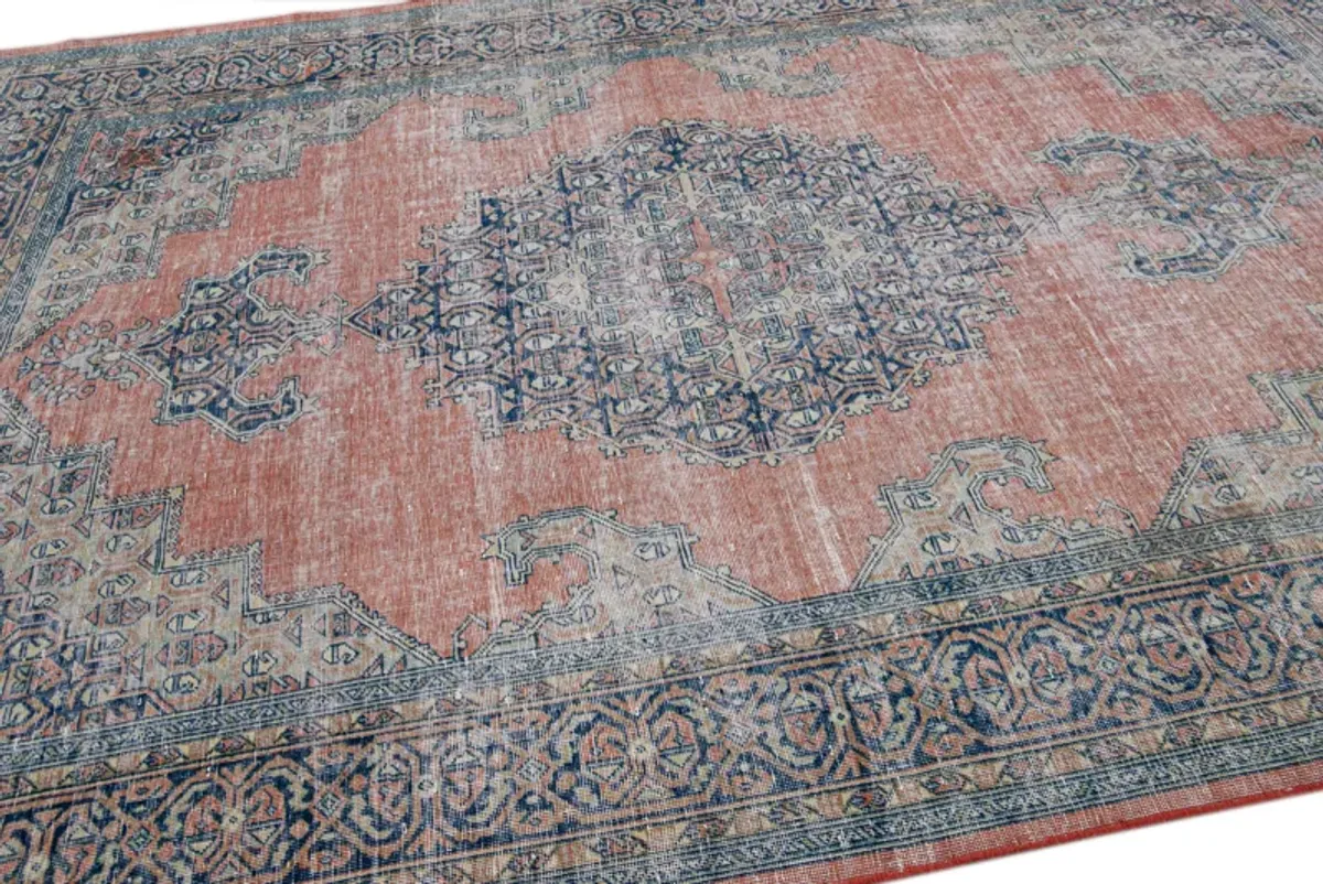 Vintage Persian Medallion Wool Rug - Apadana - Pink - Pink