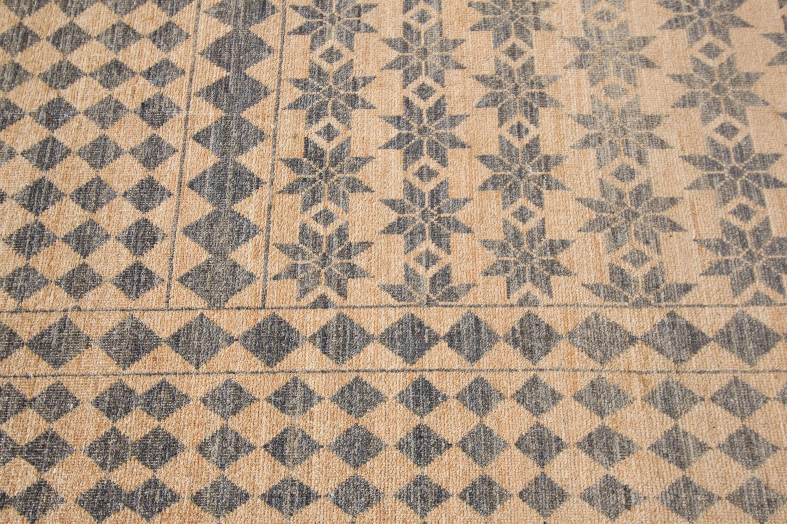 Tan Modern Khotan Handmade Wool Rug - Apadana - Beige - Beige