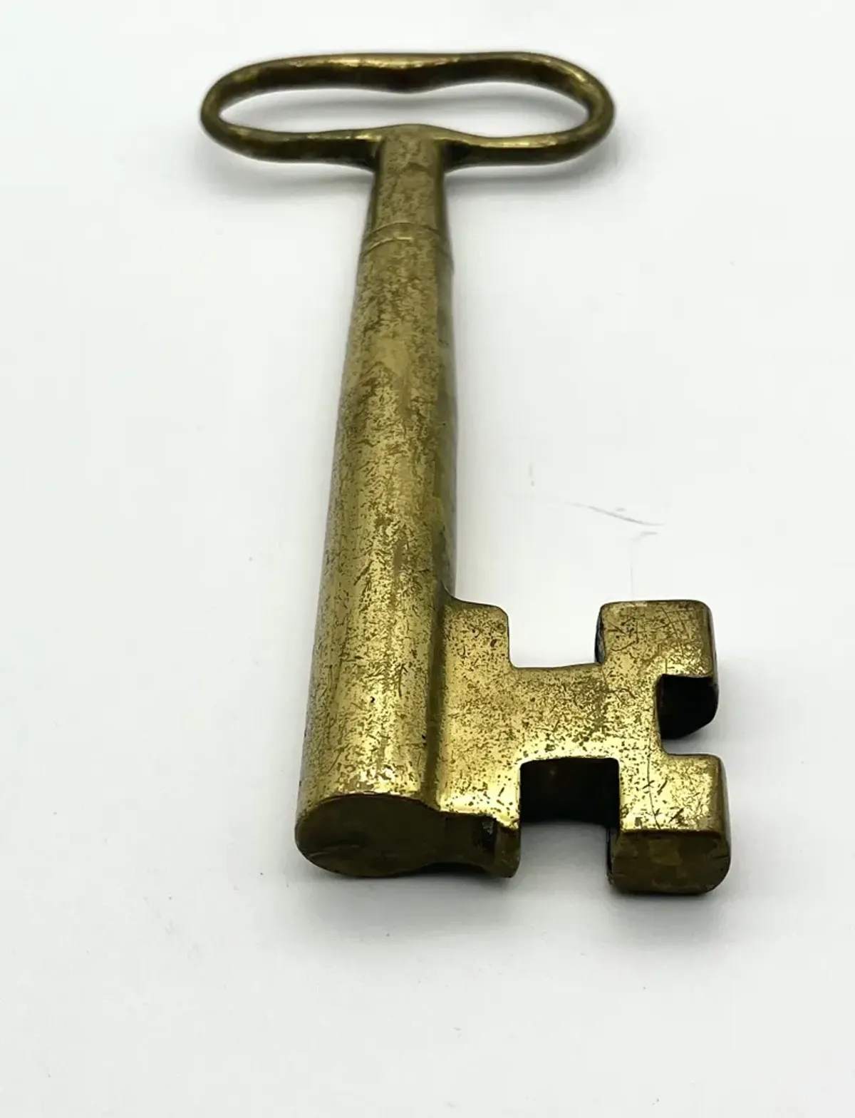 Solid Brass Oversize Antique Key - Pilar Collection - Gold