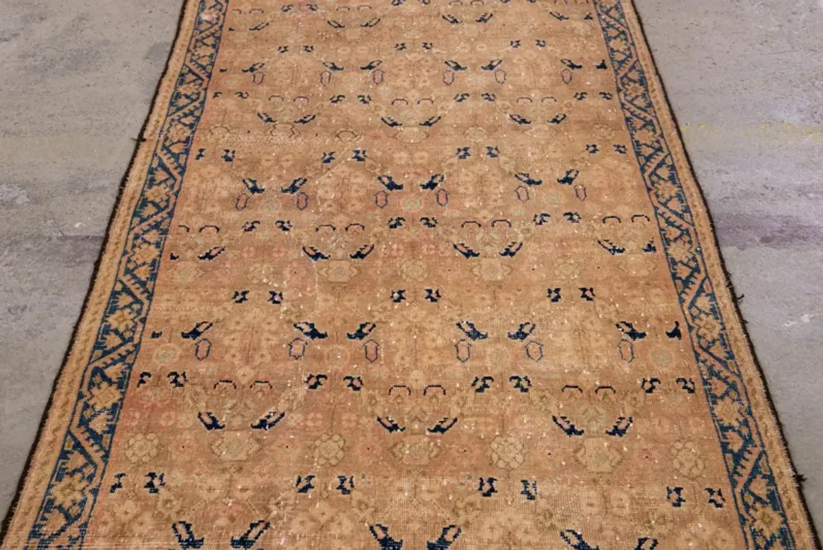 Vintage Floral Peach Wool Runner - Apadana - Pink