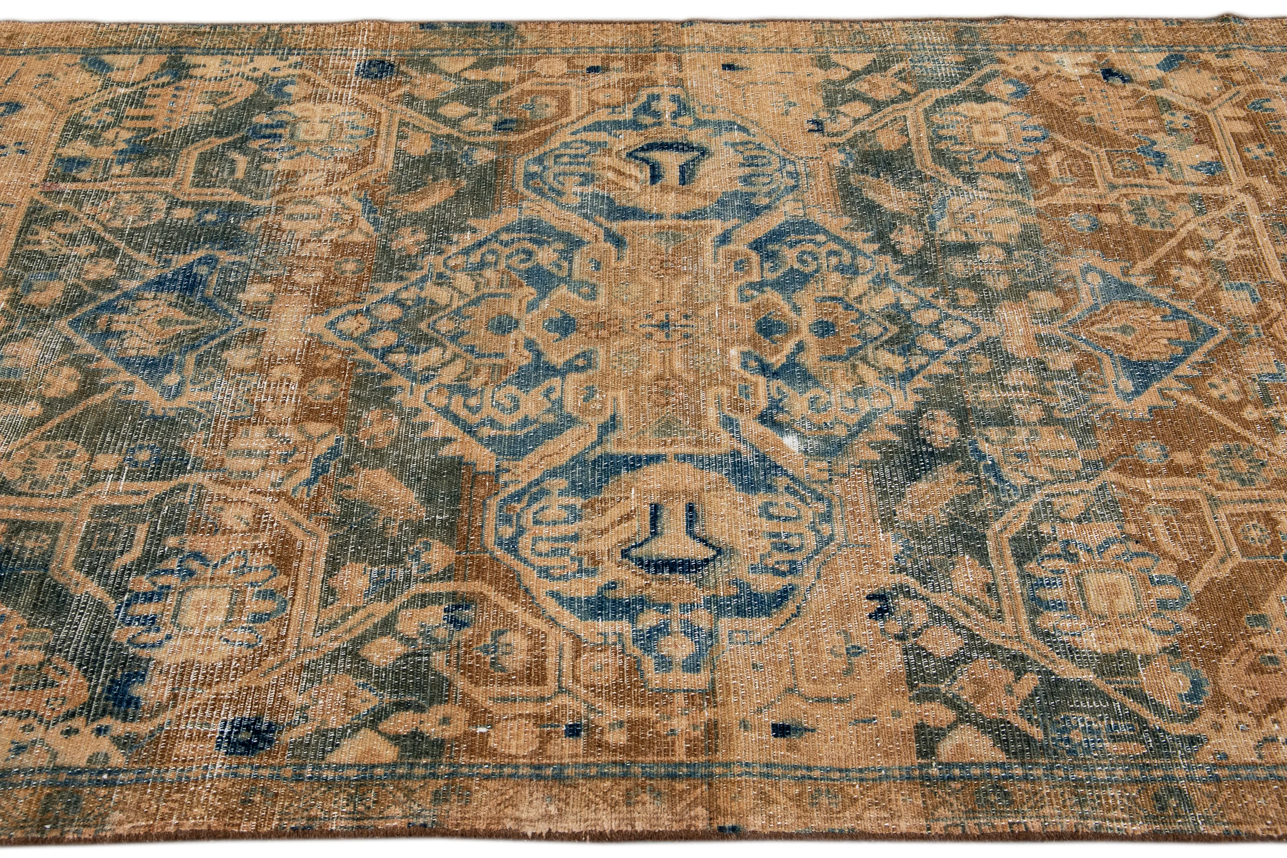 Vintage Geometric Beige Rug 4'4" x 8'2" - Apadana - Beige