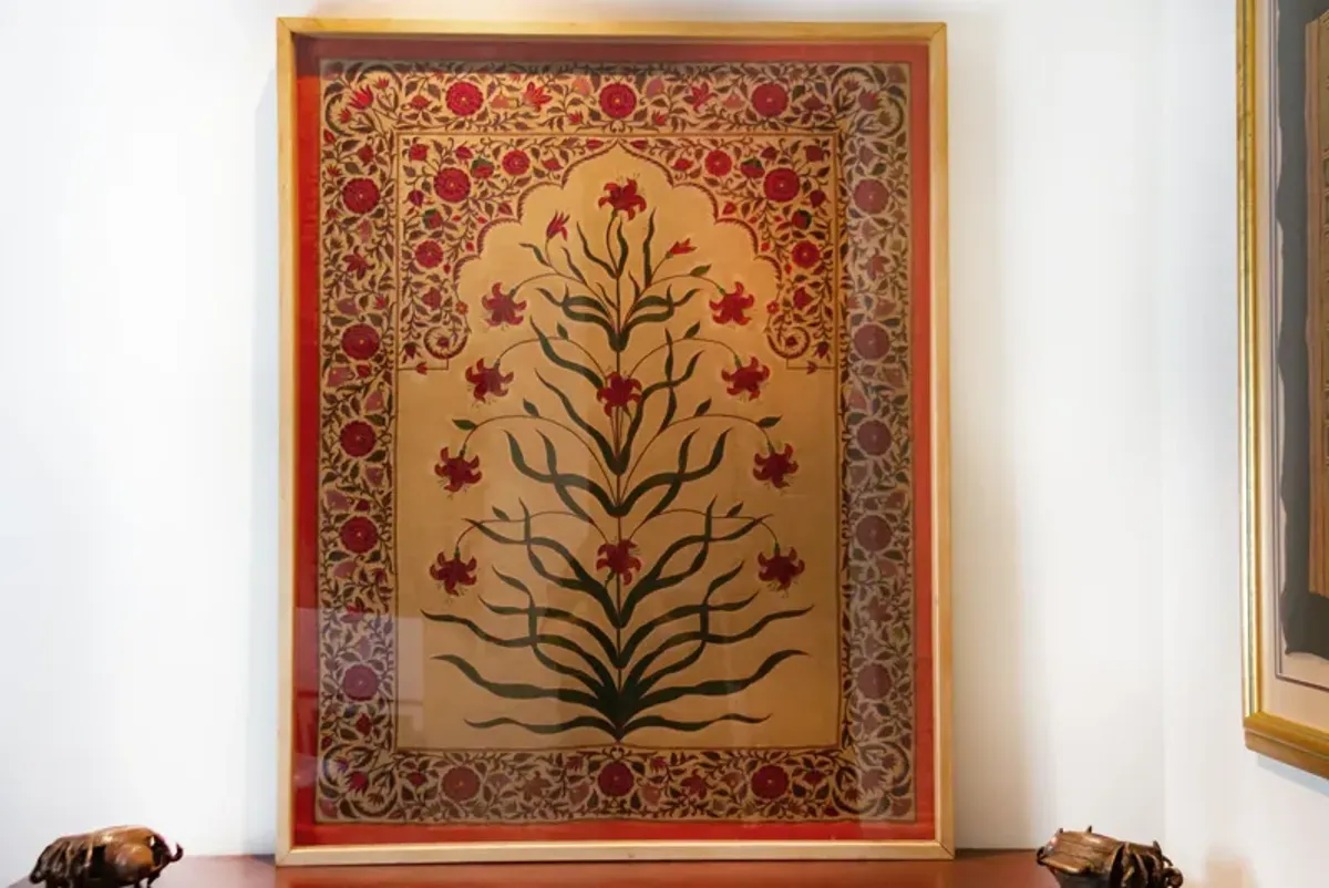 Antique Indian Leaf & Flower Embroidery - de-cor - Red