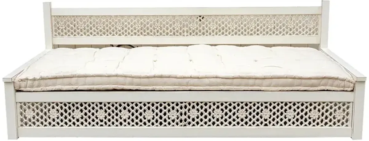 Long Antique White Floral Jali Daybed