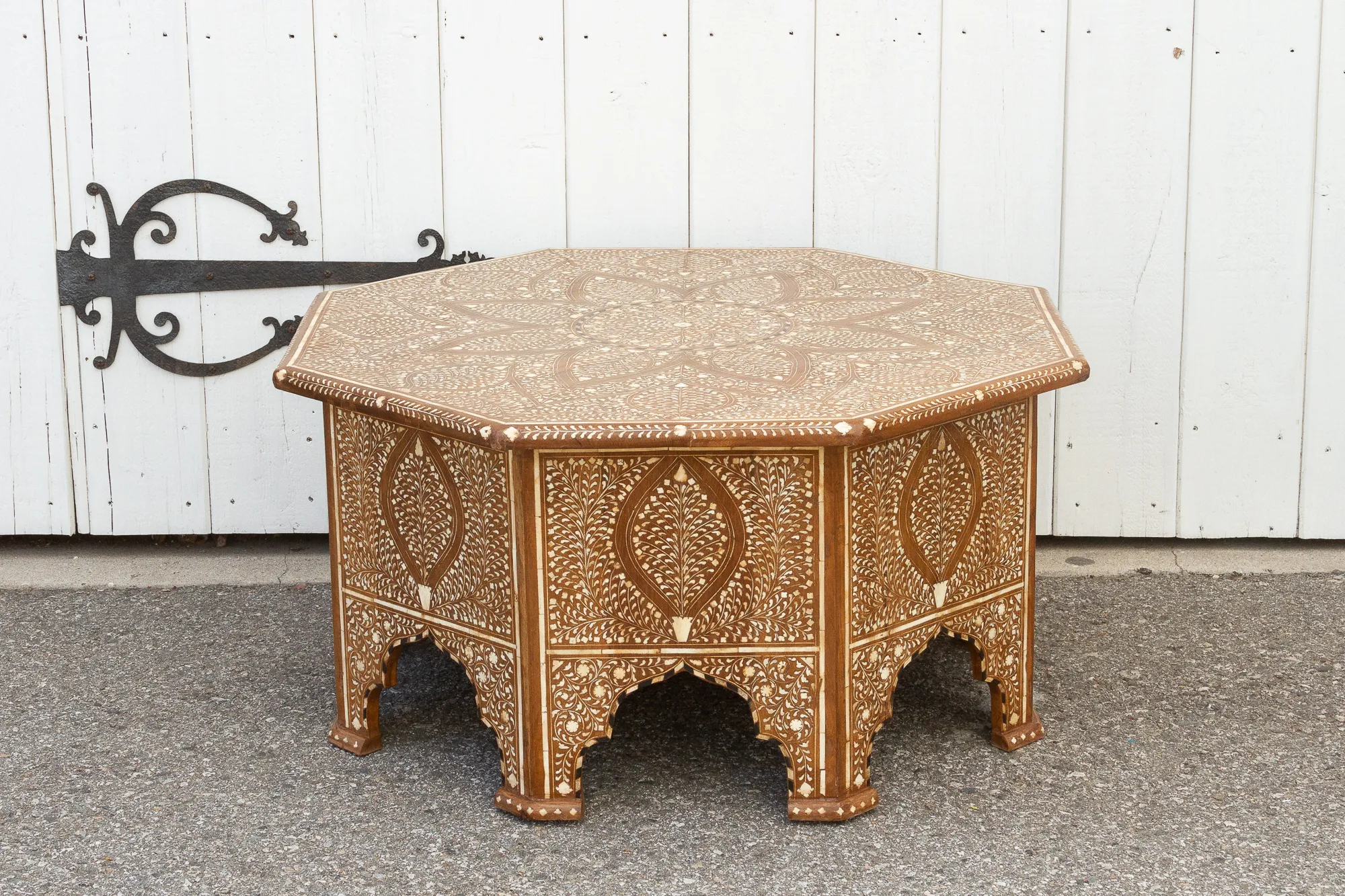 Octagonal Indian Inlaid Coffee Table - de-cor - Handcrafted - Brown