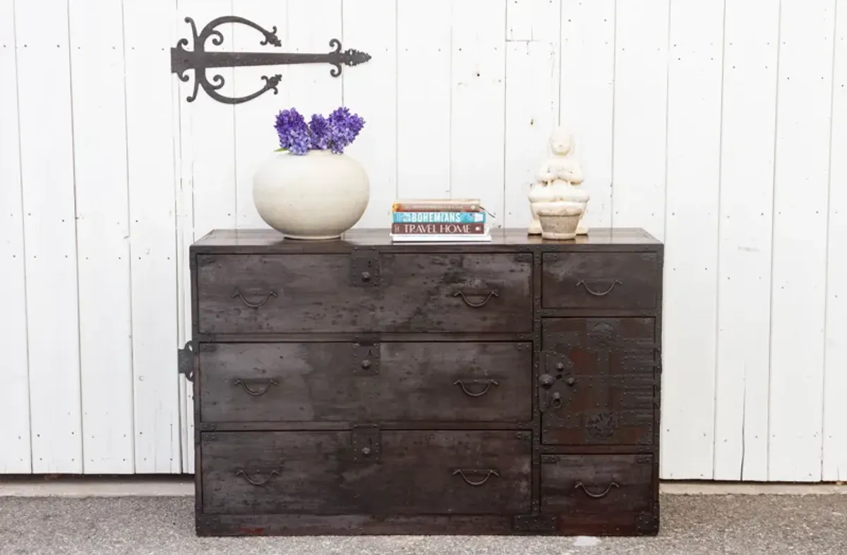 Antique Black Japanese Tansu Dresser - de-cor