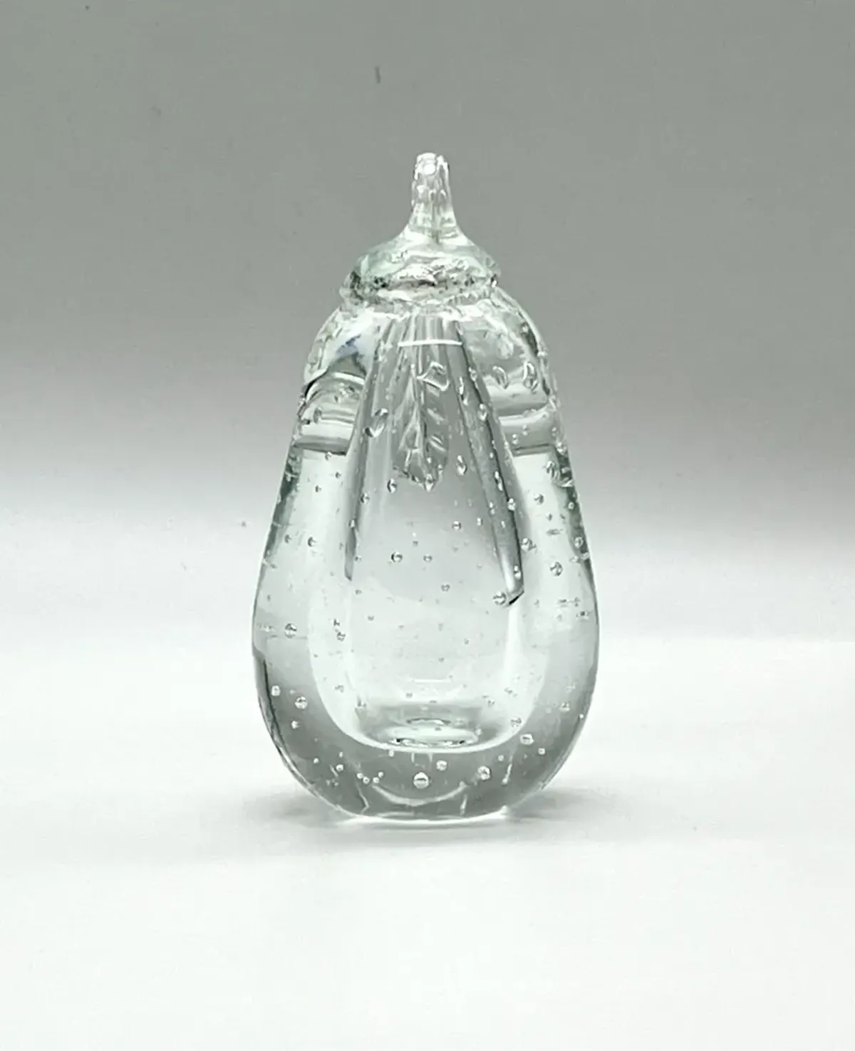 1960s Art Glass Pear Paperweight Objet - Pilar Collection - Clear