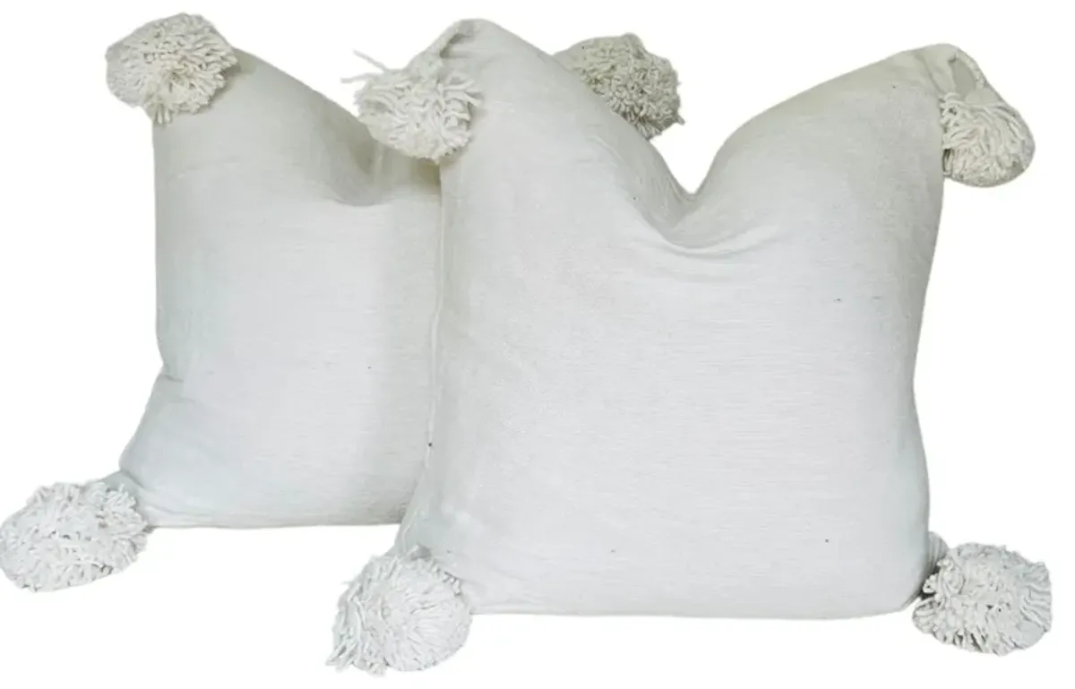 Moroccan Handloomed Pom-Pom Pillows - Set of 2 - Eat Drink Home