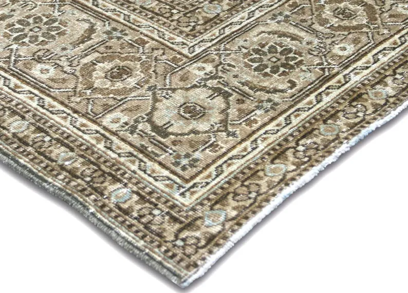 1940s Persian Tabriz Carpet - 6'9" x 10' - Nalbandian - Beige