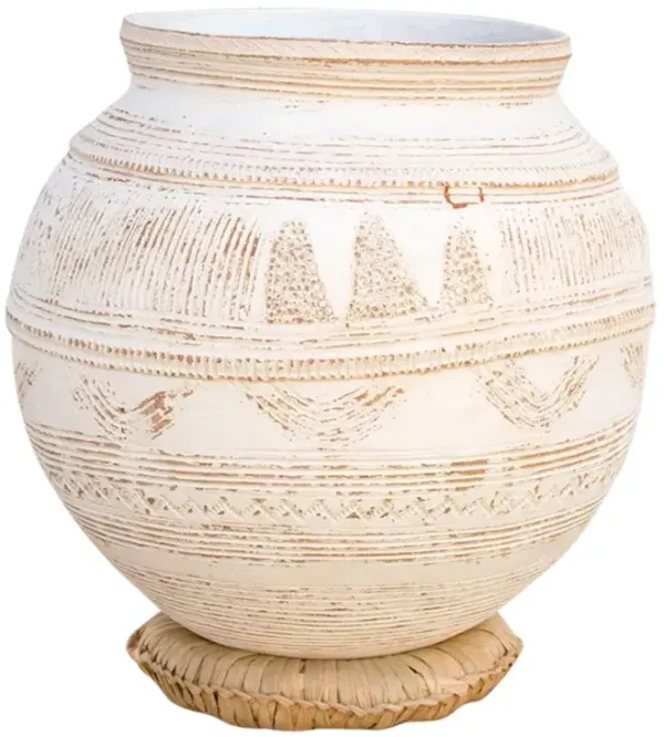 Antique Finely Engraved African Pot - de-cor - White