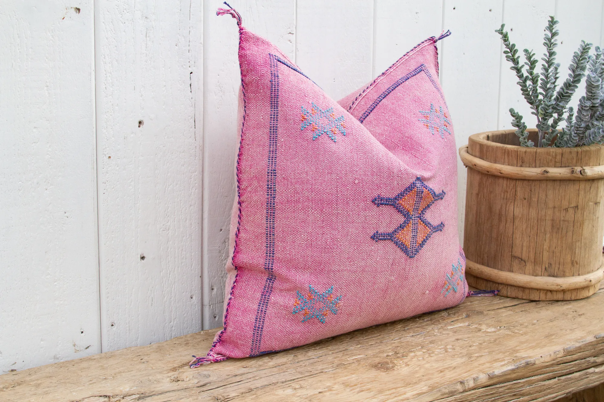 Thulian Moroccan Silk Rug Pillow - de-cor