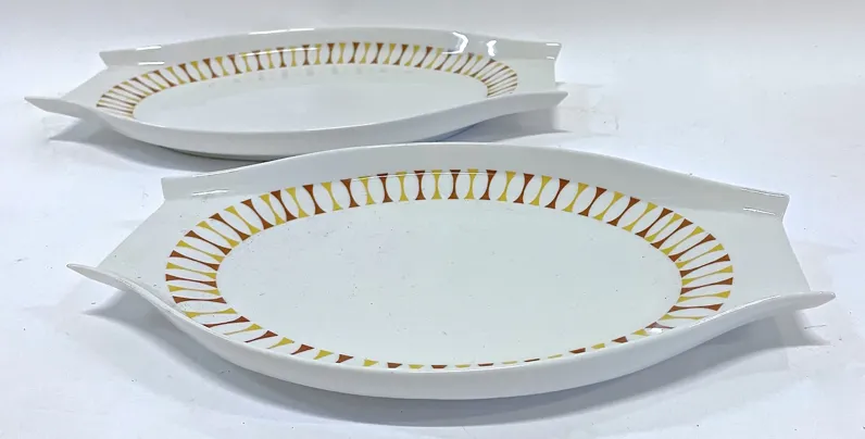 Mid-Century Paul McCobb Platters - Set of 2 - Vermilion Designs - White