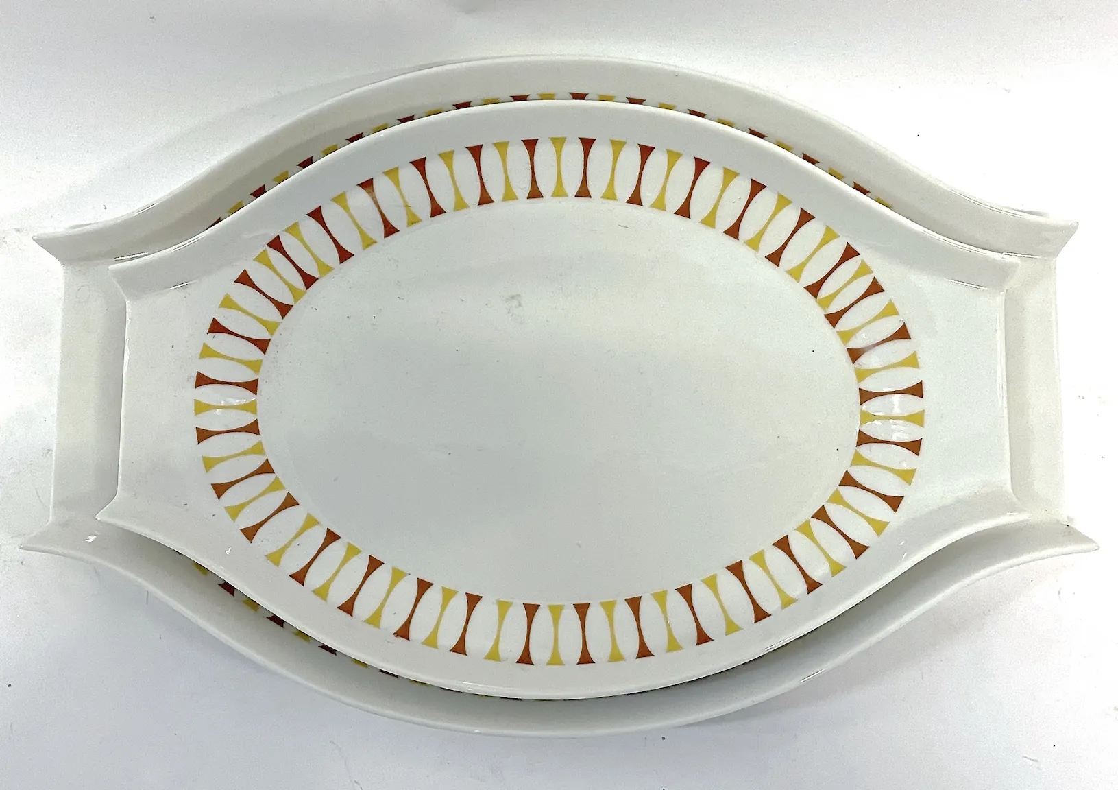 Mid-Century Paul McCobb Platters - Set of 2 - Vermilion Designs - White