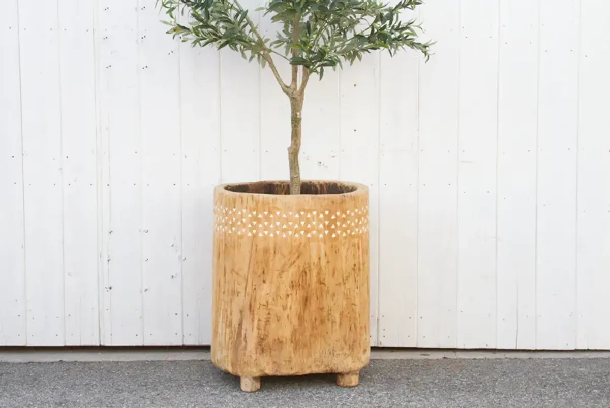 Modern Farmhouse Naga Outdoor Planter - de-cor - Brown - 25" l x 22" w x 30" h