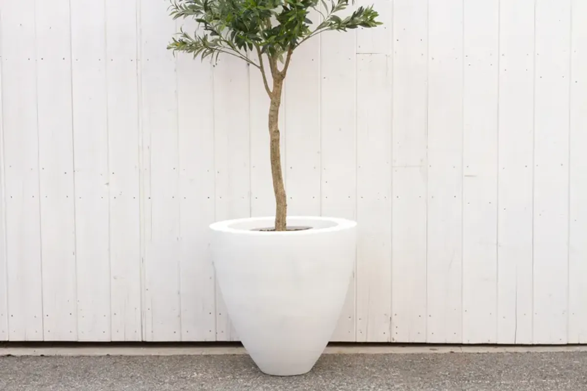 White Cloud Stone Outdoor Planter - de-cor - Handcrafted - 25" l x 25" w x 26" h