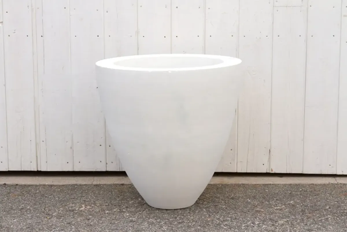 White Cloud Stone Outdoor Planter - de-cor - Handcrafted - 25" l x 25" w x 26" h