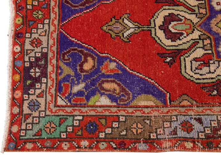 Vintage Turkish Medallion Runner Rug - Apadana - Red - Red