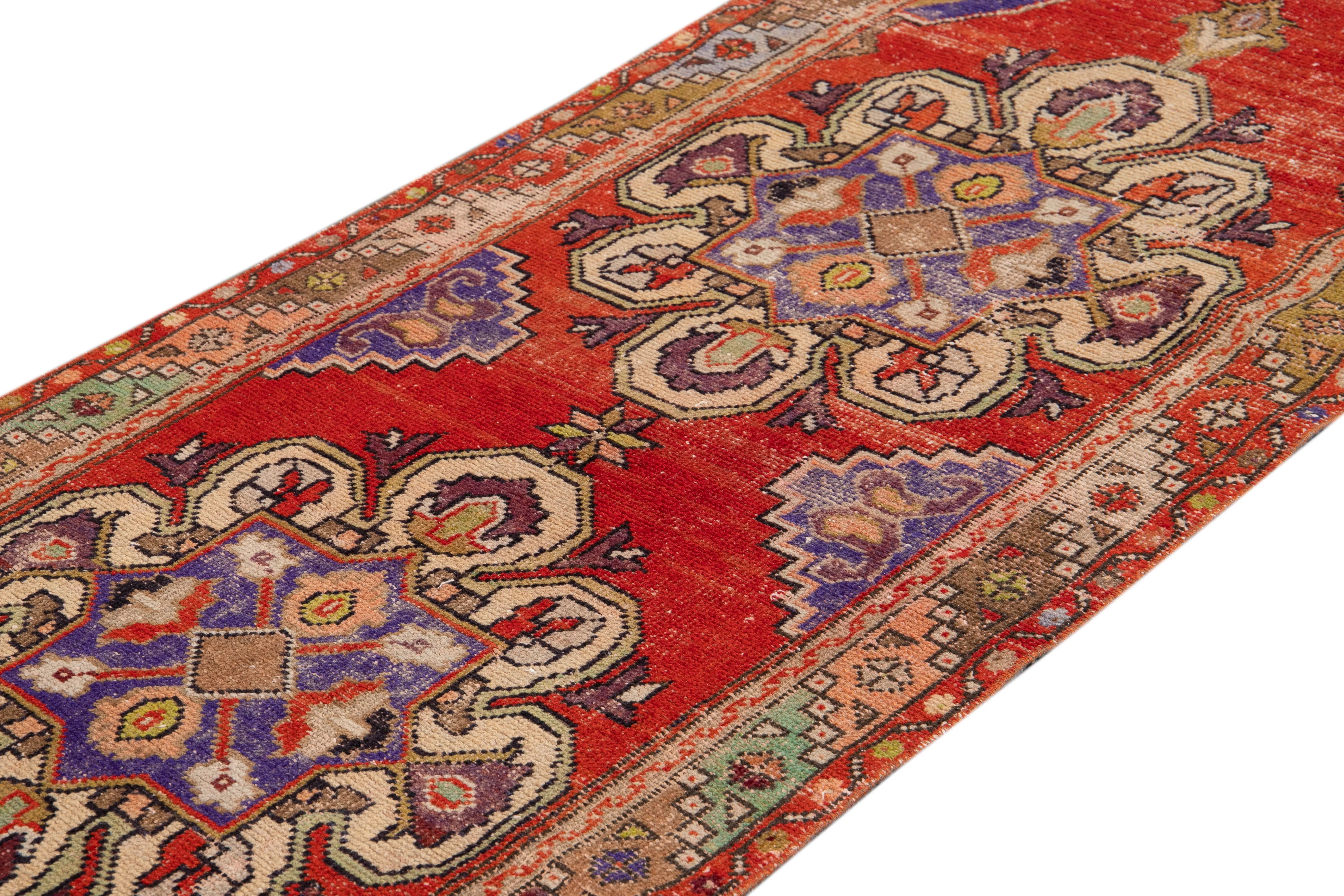 Vintage Turkish Medallion Runner Rug - Apadana - Red - Red