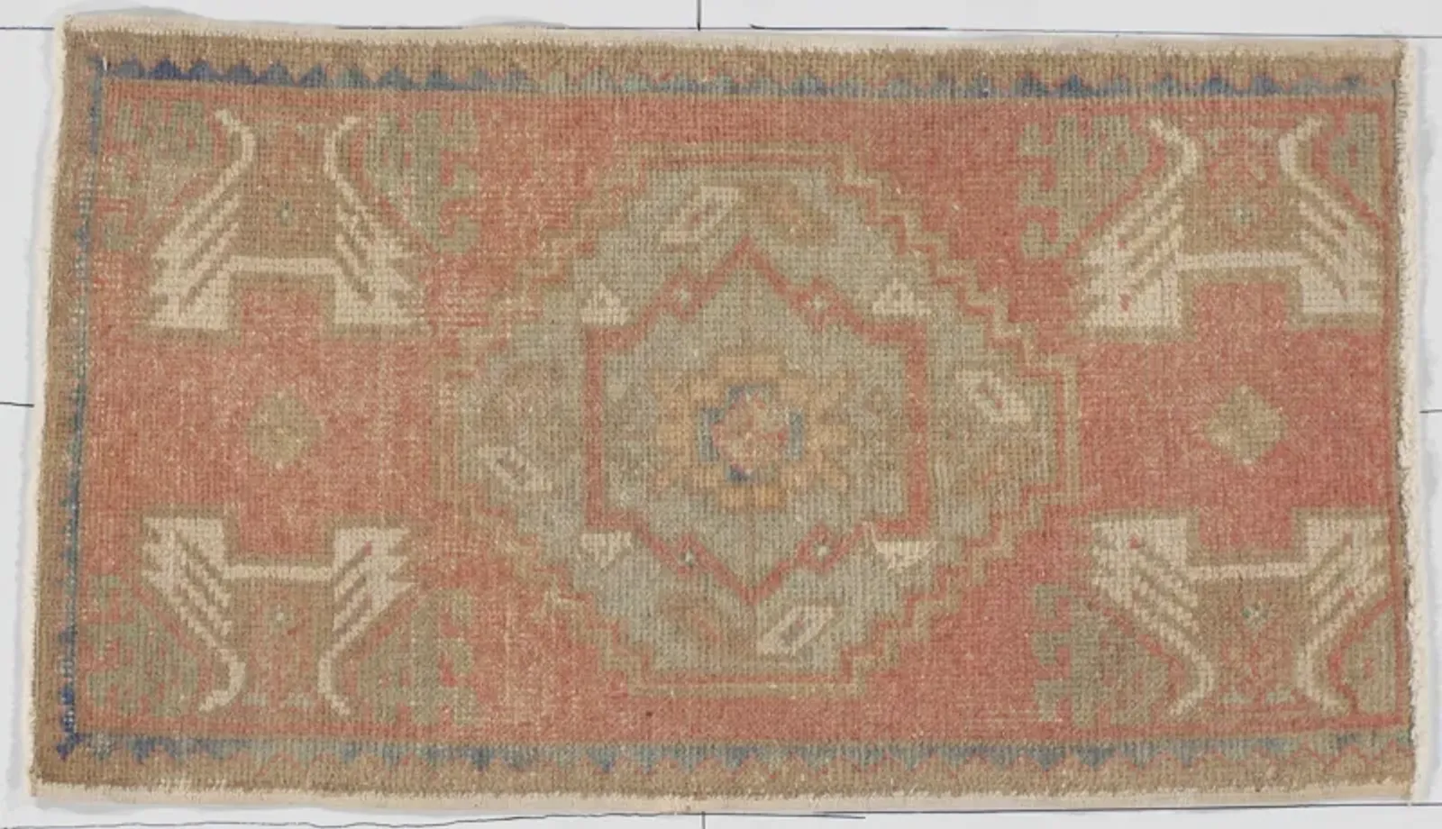 Lightly Distressed Yastik Rug 1'7 X 3' - Pink - Pink